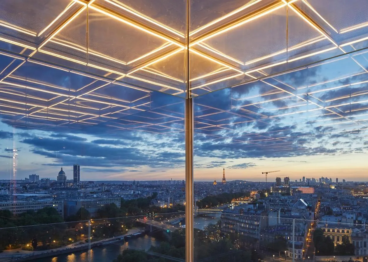 So/ Paris Hotel