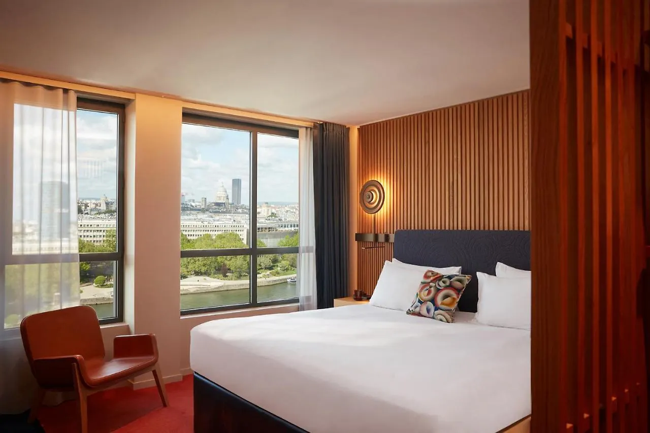 So/ Paris Hotel