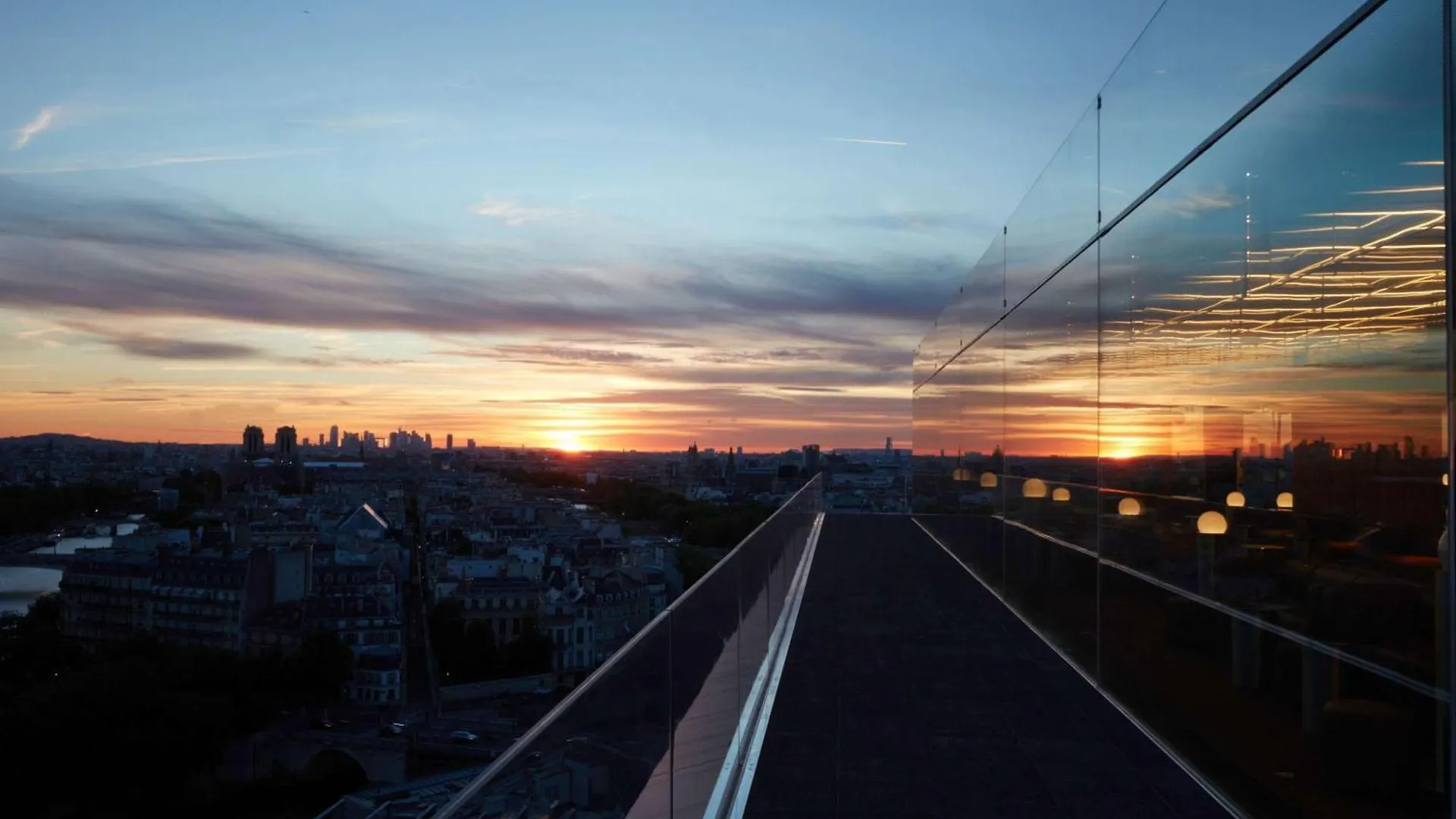 So/ Paris Hotel