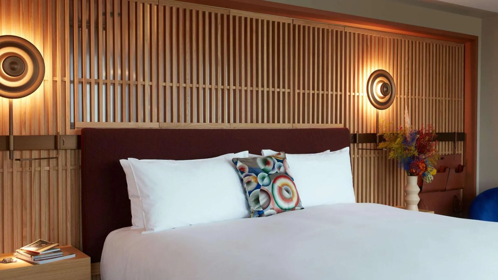 *****  So/ Paris Hotel Francie