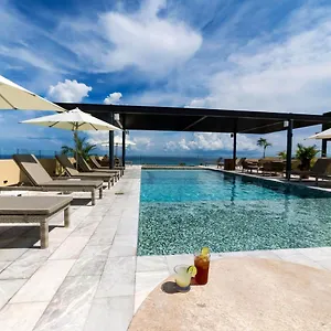 singular-joy-vacation-rentals.allrivieramayahotels.com/