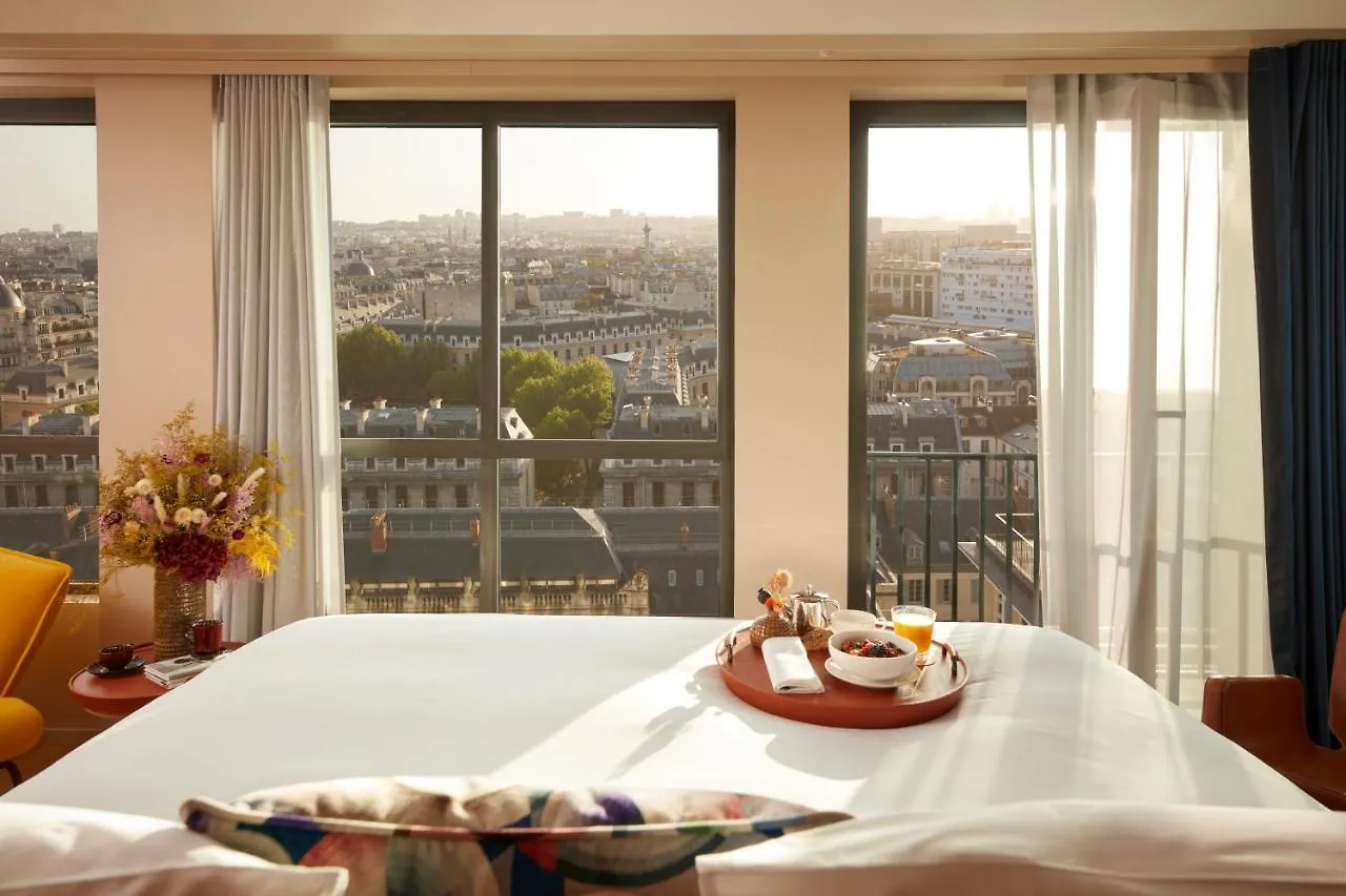 So/ Paris Hotel