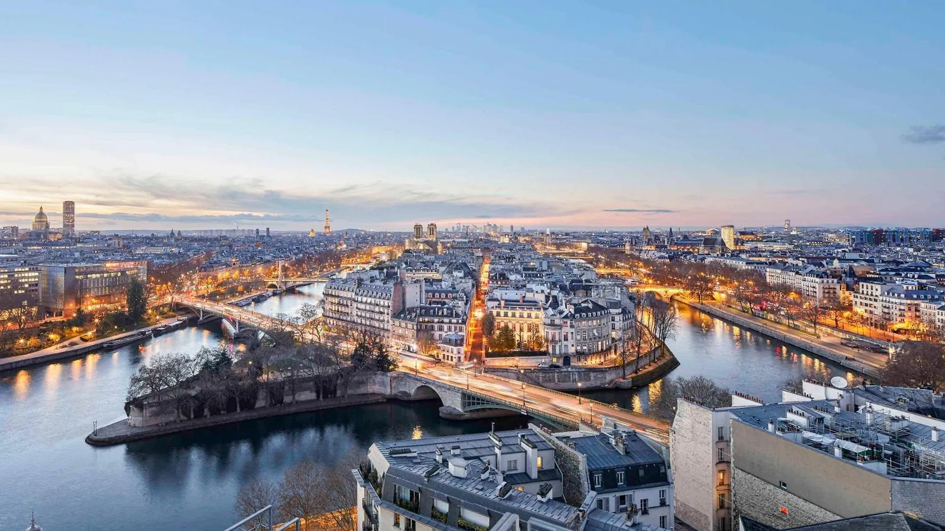 So/ Paris Hotel