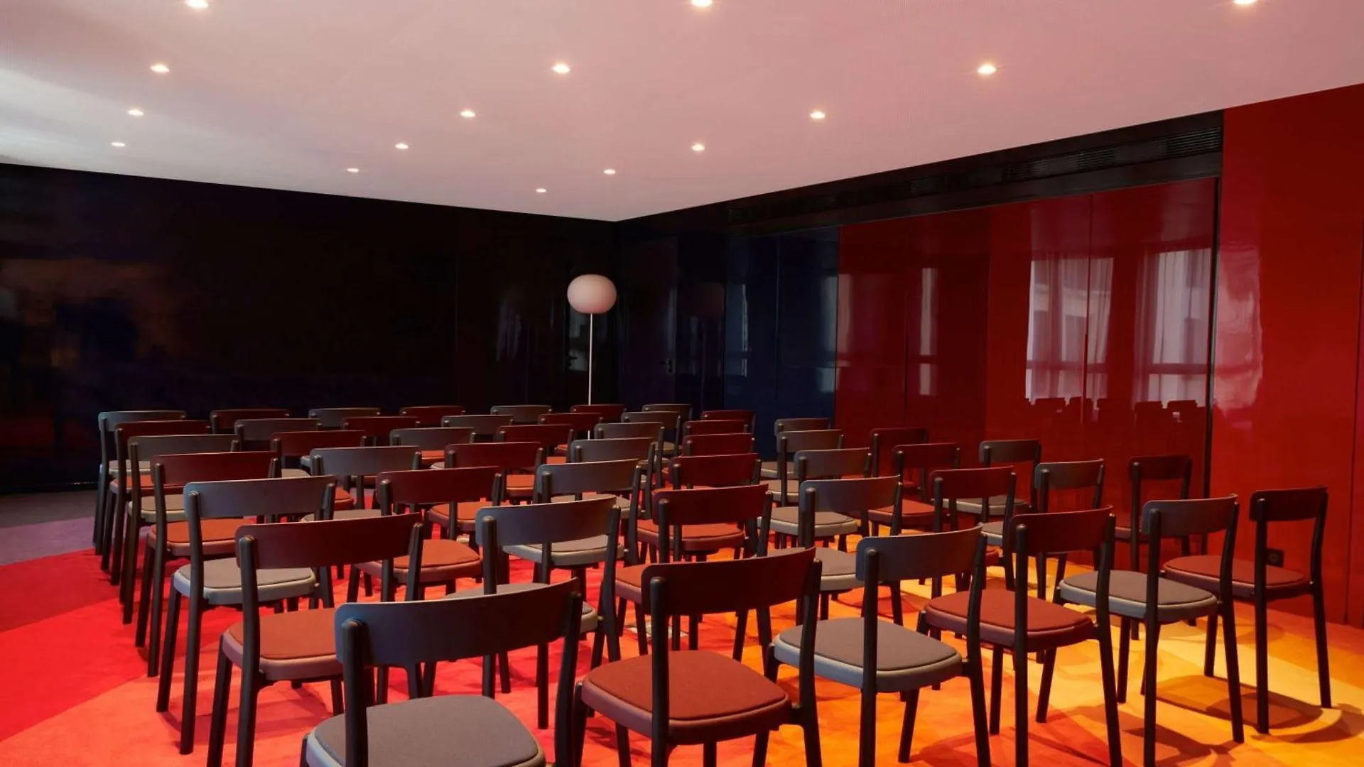 So/ Paris Hotel