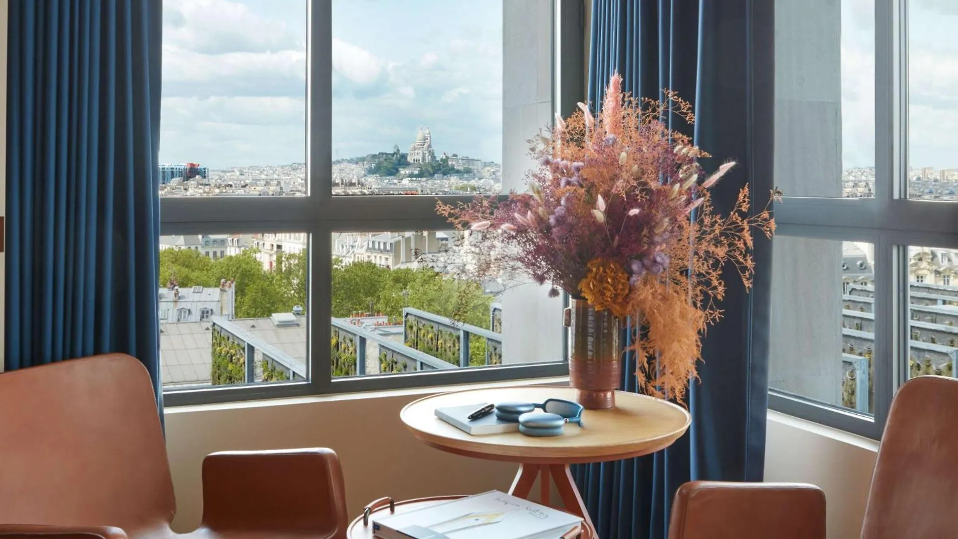 So/ Paris Hotel