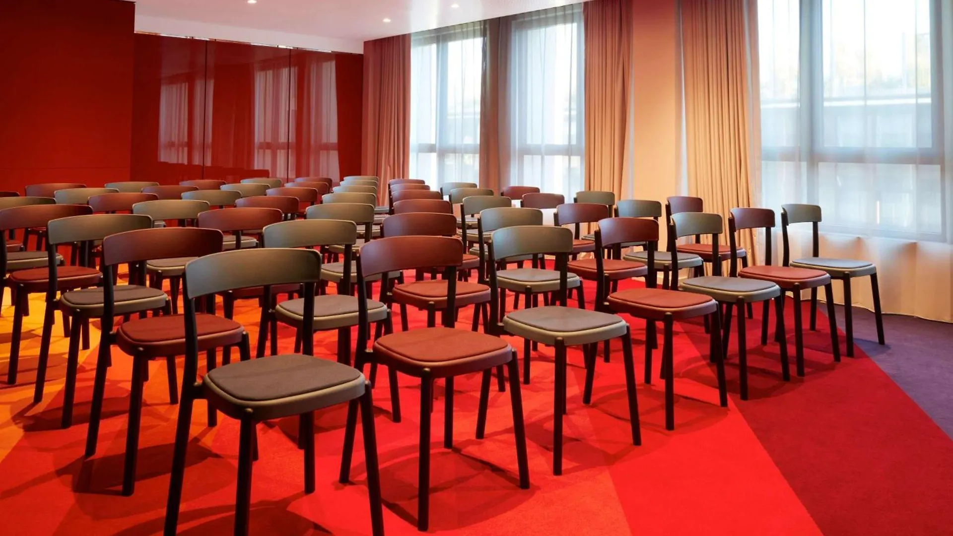 So/ Paris Hotel
